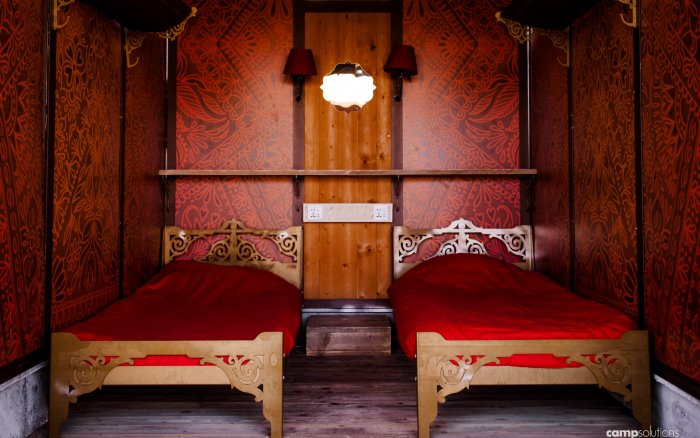 Flores_Beds front_CampSolutions.jpg